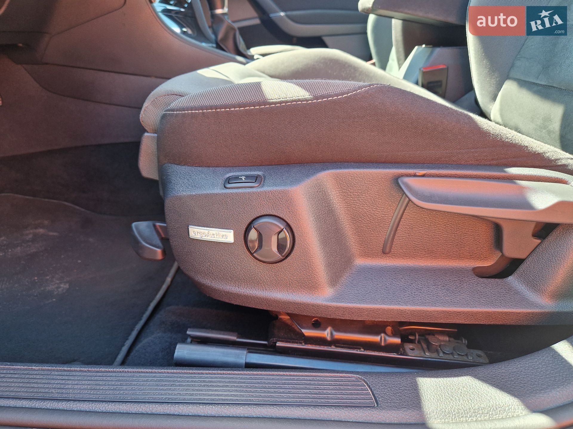 Volkswagen Golf 2017 VIN WVWZZZAUZJP519771 фото оголошення 20 з 37