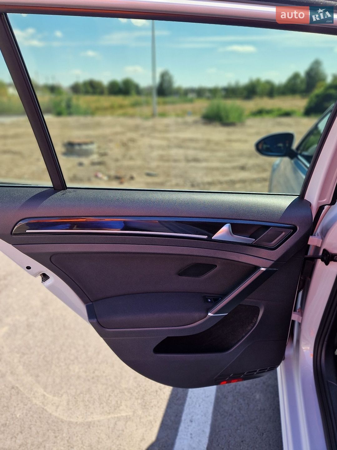Volkswagen Golf 2017 VIN WVWZZZAUZJP519771 фото оголошення 29 з 37