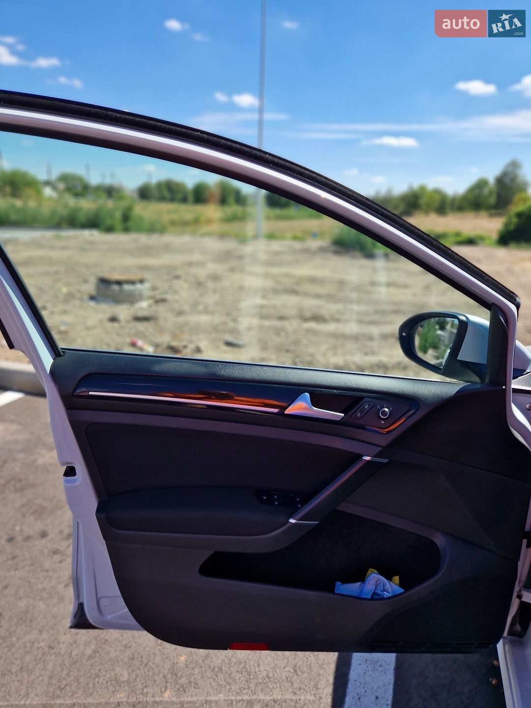 Volkswagen Golf 2017 VIN WVWZZZAUZJP519771 фото оголошення 28 з 37