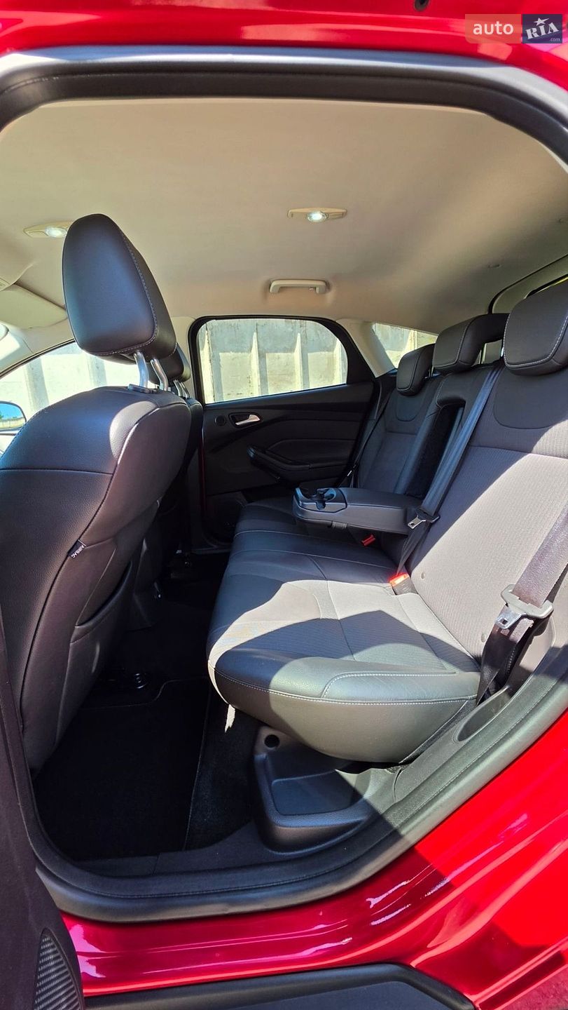 Ford Focus 2011 VIN WF0KXXGCBKBK66383 фото оголошення 19 з 34