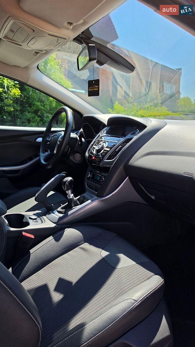 Ford Focus 2011 VIN WF0KXXGCBKBK66383 фото оголошення 28 з 34