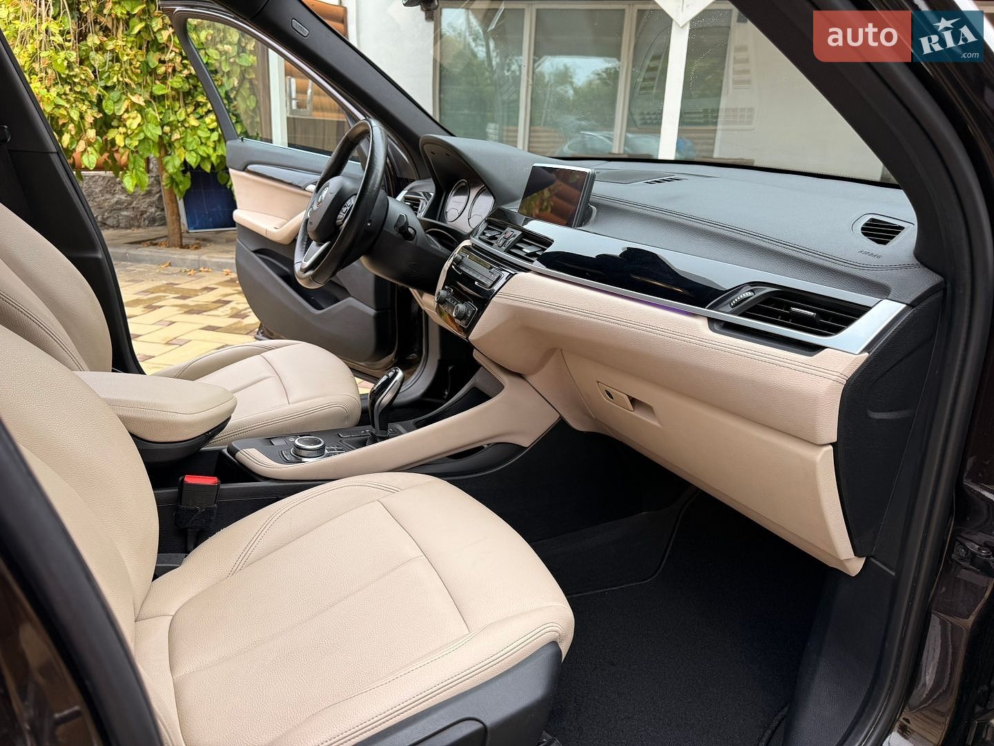 BMW X1 2019 VIN WBXJG7C00L5P57558 фото оголошення 19 з 28