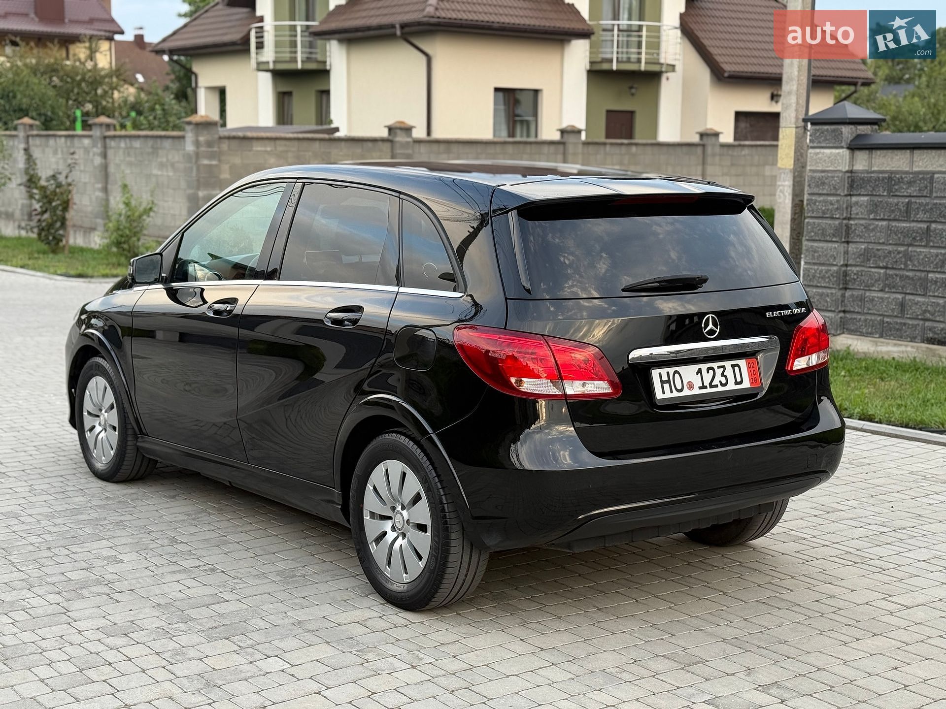 Mercedes-Benz B-Class 2015 VIN WDD2428901J007163 фото оголошення 13 з 83