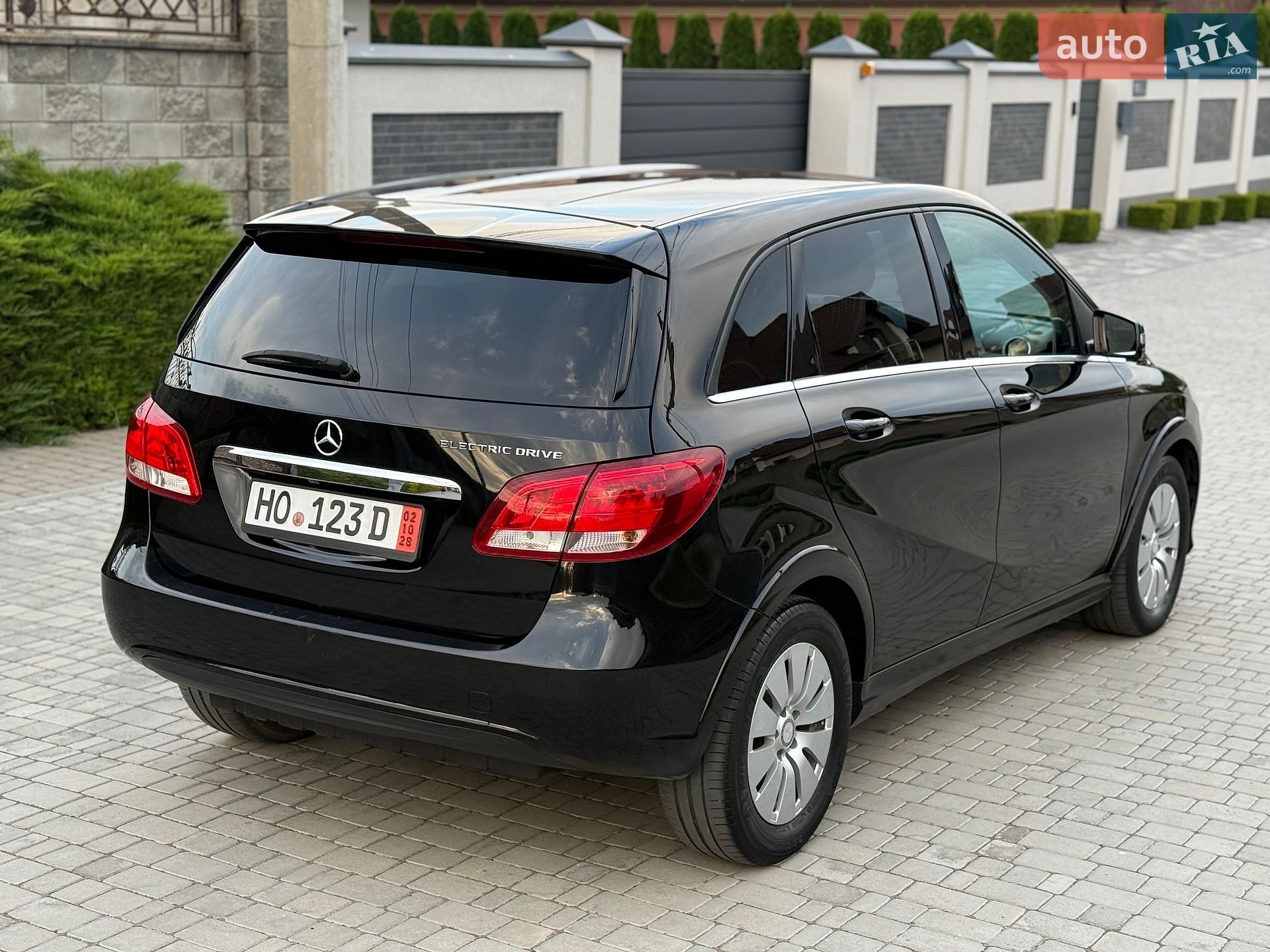 Mercedes-Benz B-Class 2015 VIN WDD2428901J007163 фото оголошення 17 з 83
