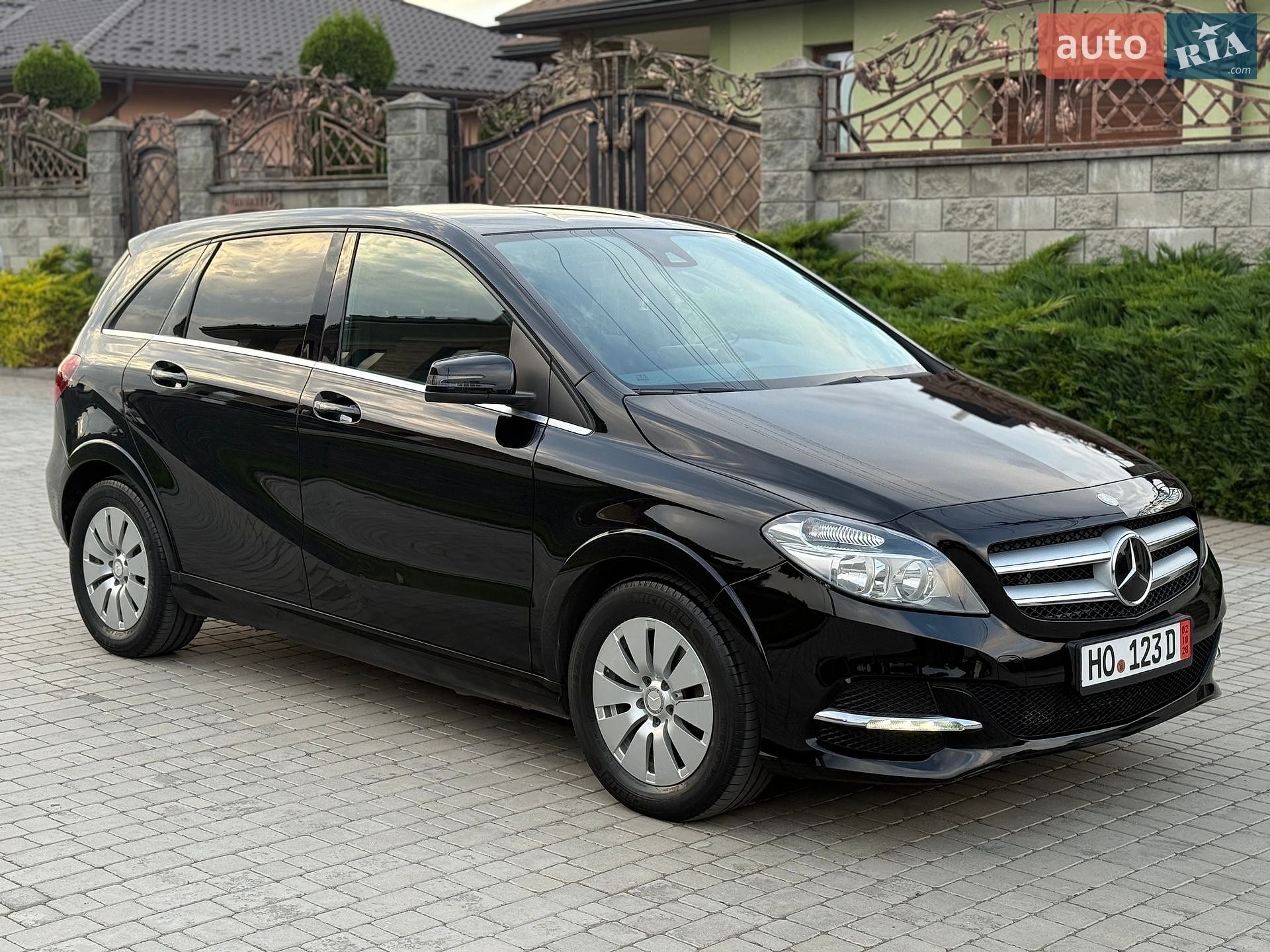 Mercedes-Benz B-Class 2015 VIN WDD2428901J007163 фото оголошення 23 з 83