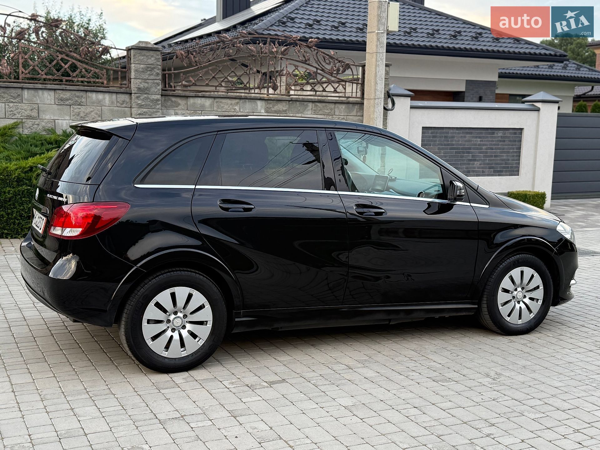 Mercedes-Benz B-Class 2015 VIN WDD2428901J007163 фото оголошення 21 з 83