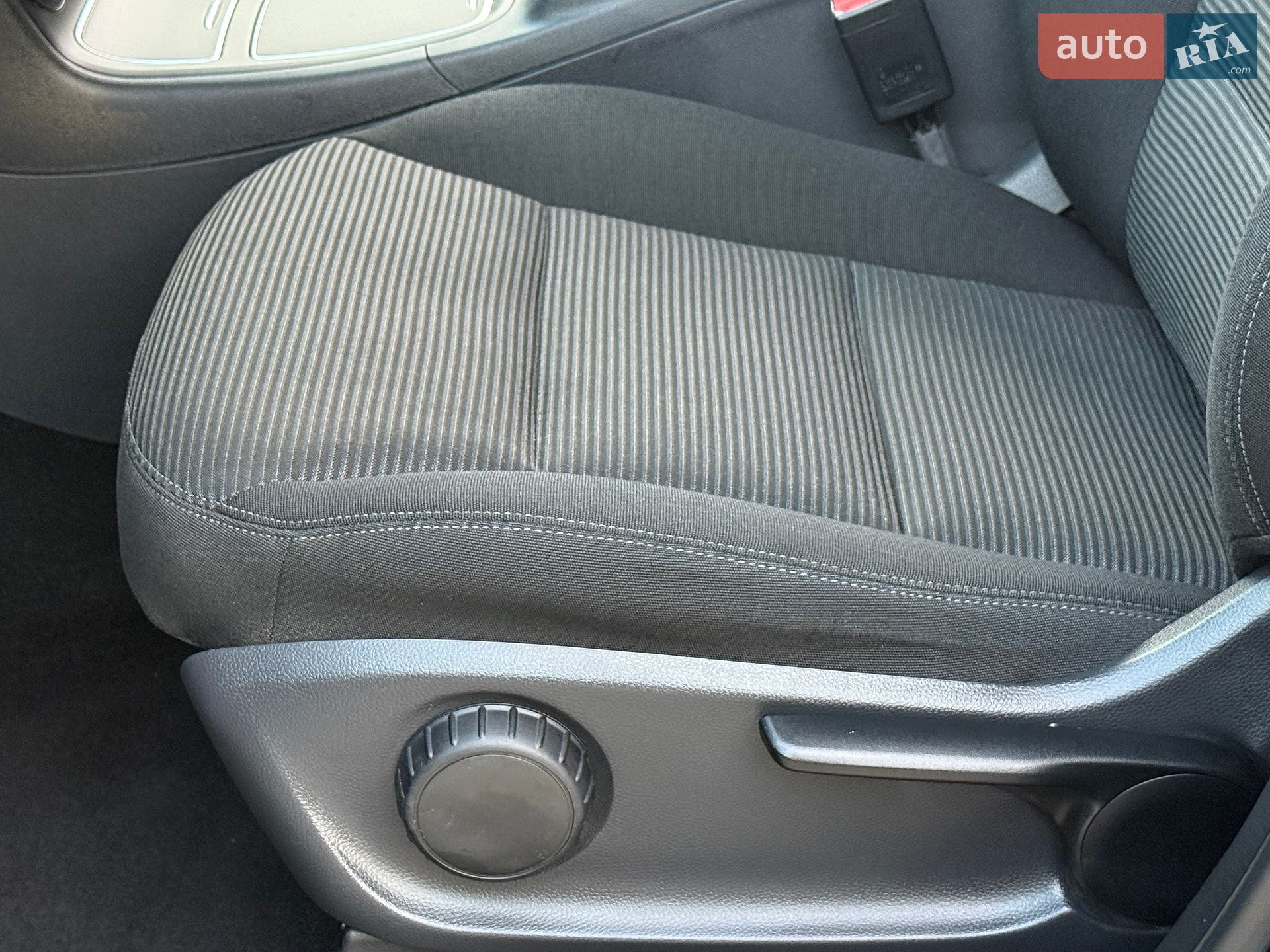 Mercedes-Benz B-Class 2015 VIN WDD2428901J007163 фото оголошення 30 з 83