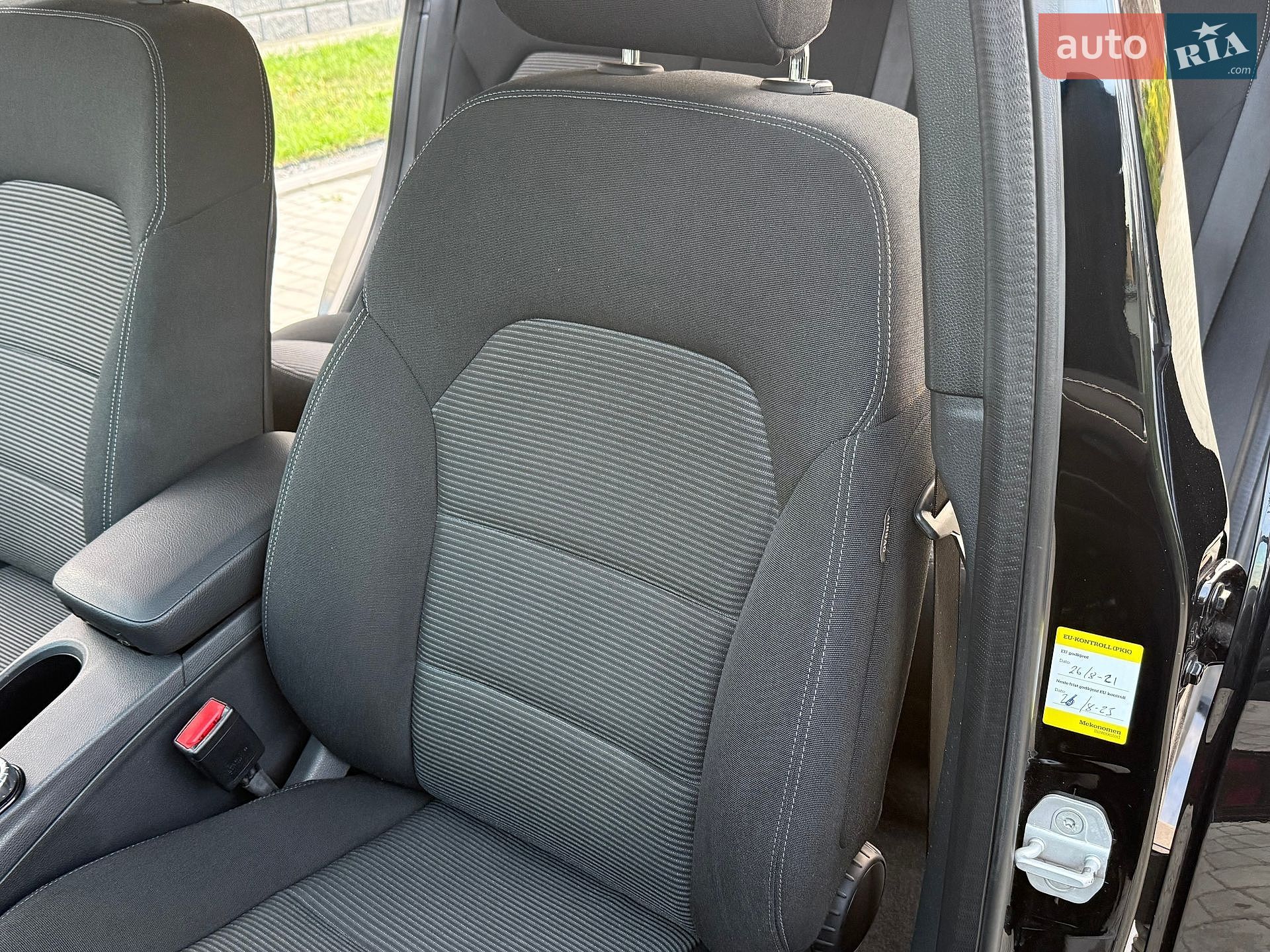 Mercedes-Benz B-Class 2015 VIN WDD2428901J007163 фото оголошення 32 з 83