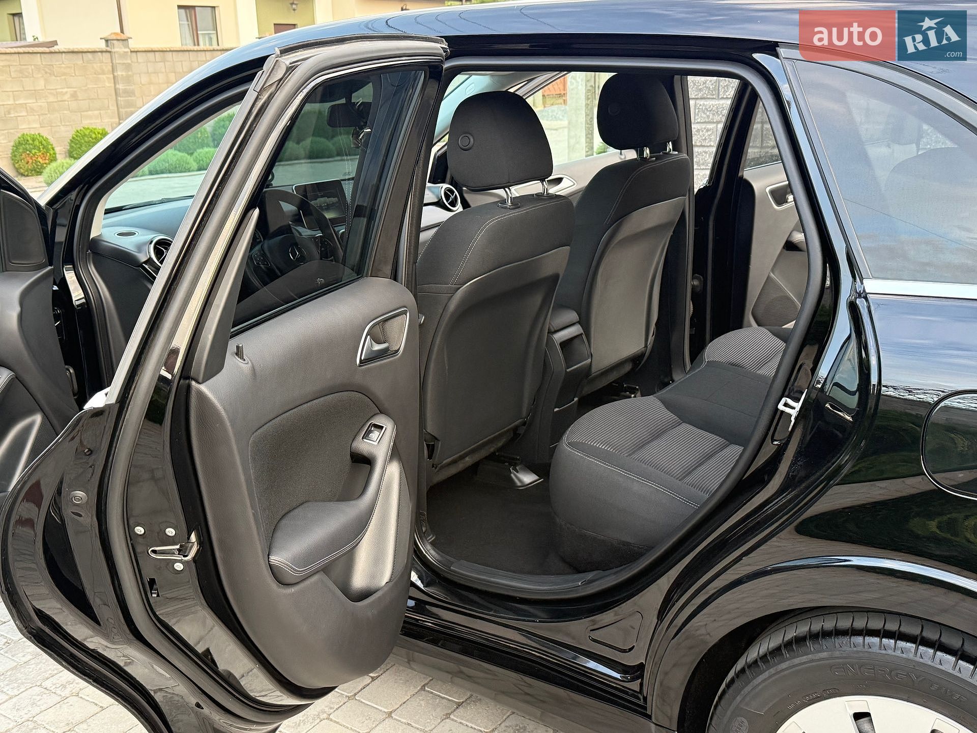 Mercedes-Benz B-Class 2015 VIN WDD2428901J007163 фото оголошення 48 з 83