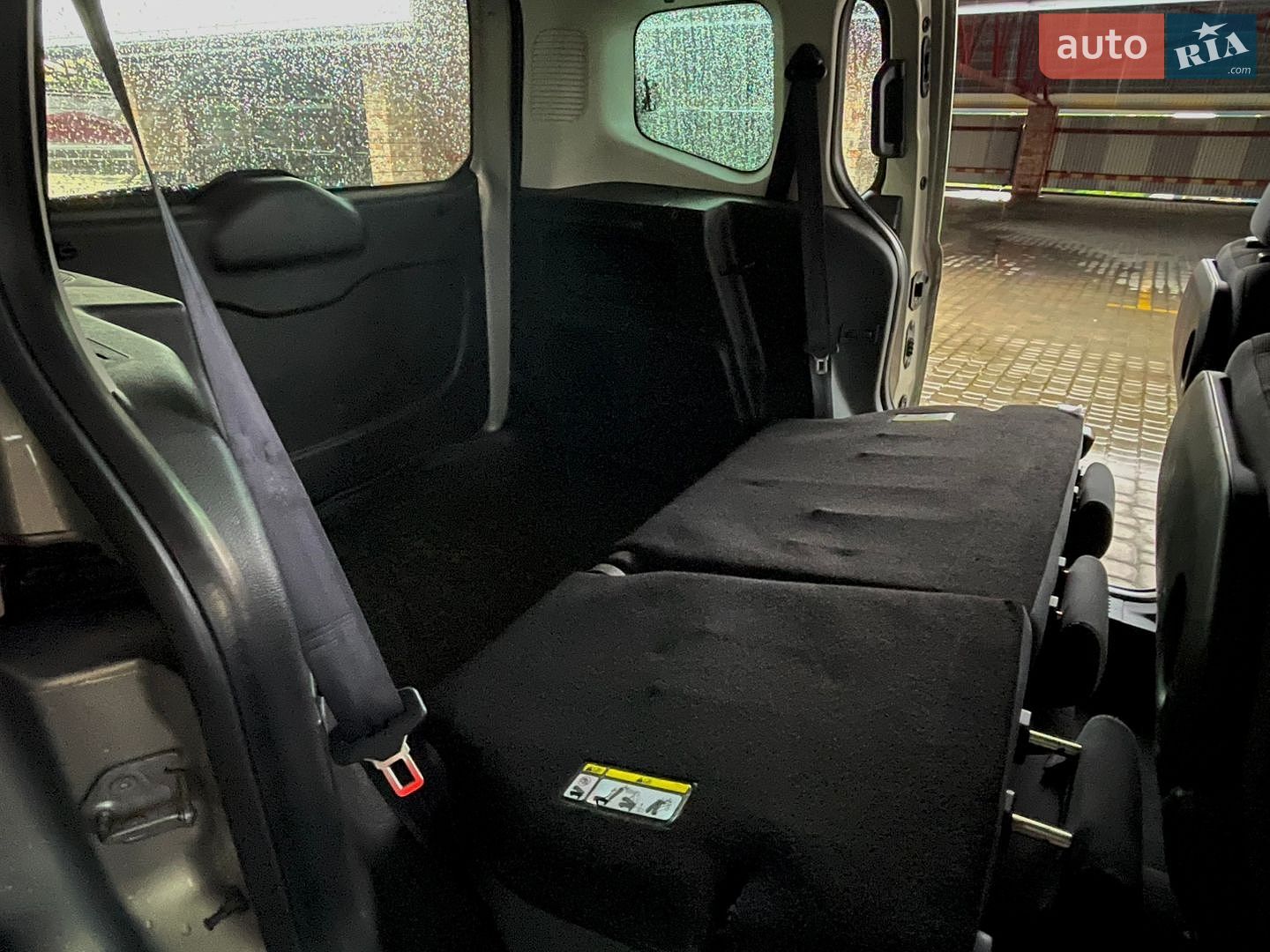Ford Tourneo Courier 2015 VIN WF0LXXTACLFE59611 фото оголошення 32 з 40