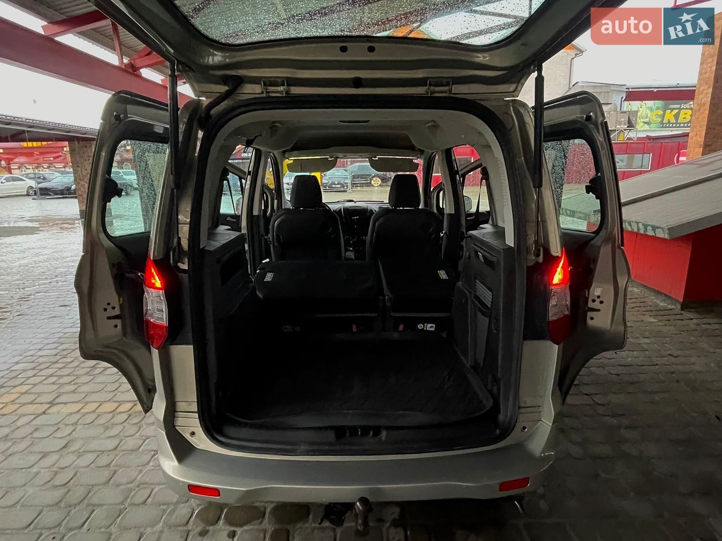 Ford Tourneo Courier 2015 VIN WF0LXXTACLFE59611 фото оголошення 33 з 40