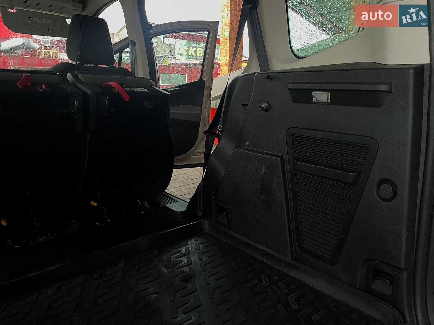 Ford Tourneo Courier 2015 VIN WF0LXXTACLFE59611 фото оголошення 36 з 40