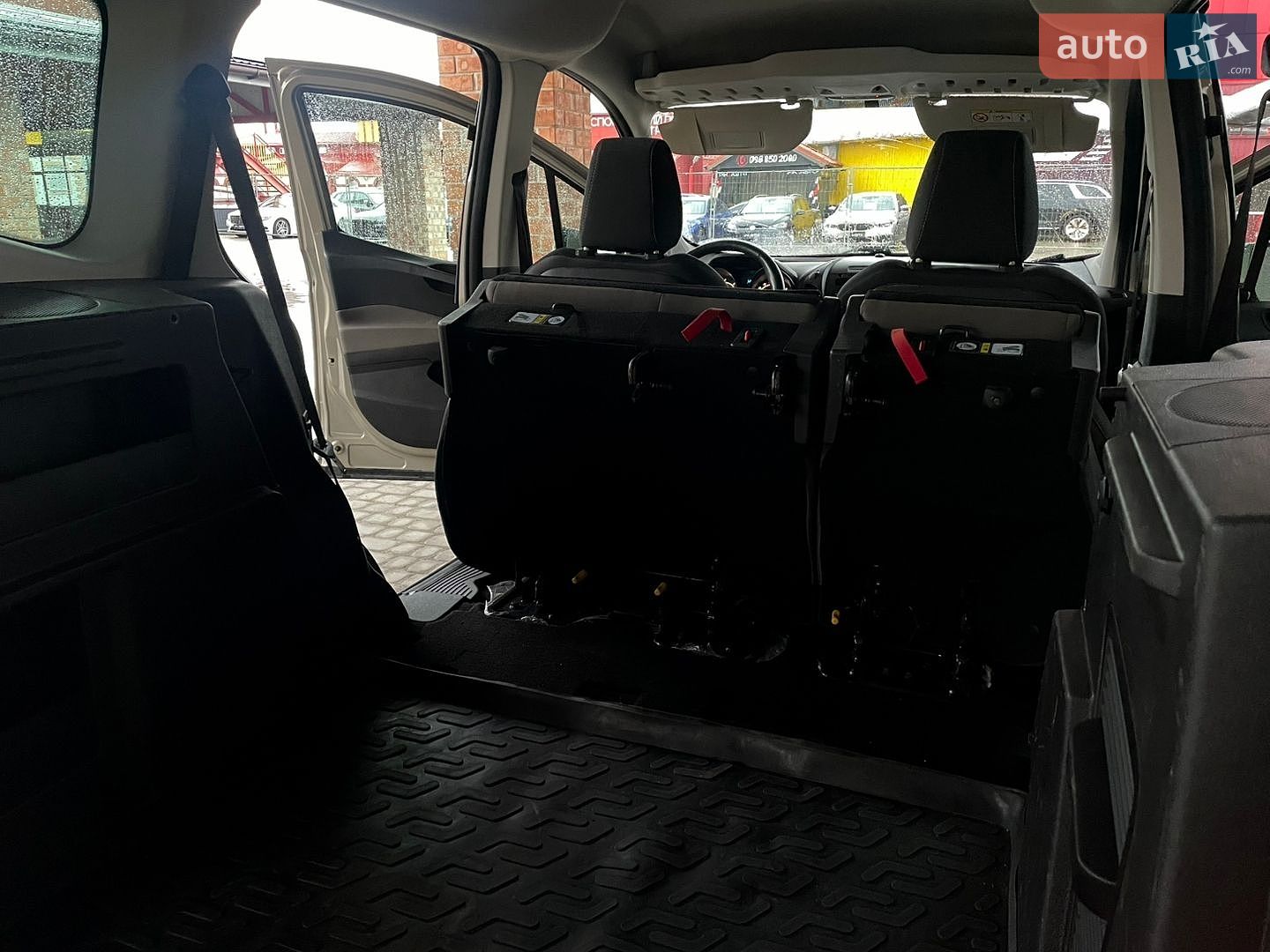 Ford Tourneo Courier 2015 VIN WF0LXXTACLFE59611 фото оголошення 38 з 40