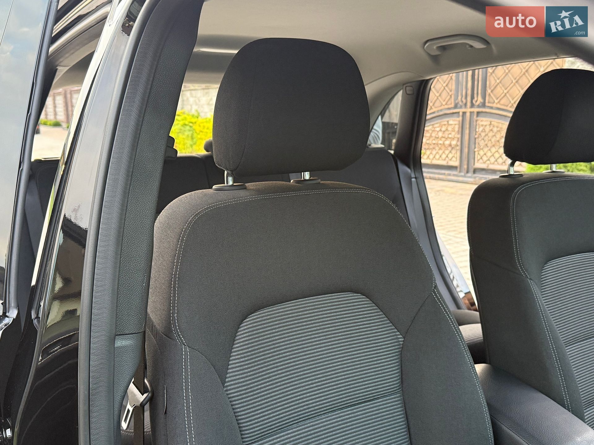 Mercedes-Benz B-Class 2015 VIN WDD2428901J007163 фото оголошення 56 з 83