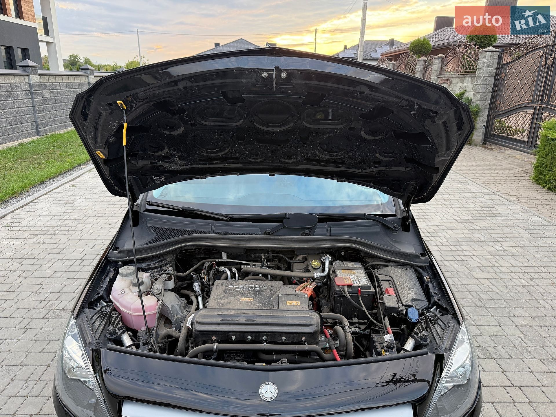 Mercedes-Benz B-Class 2015 VIN WDD2428901J007163 фото оголошення 69 з 83