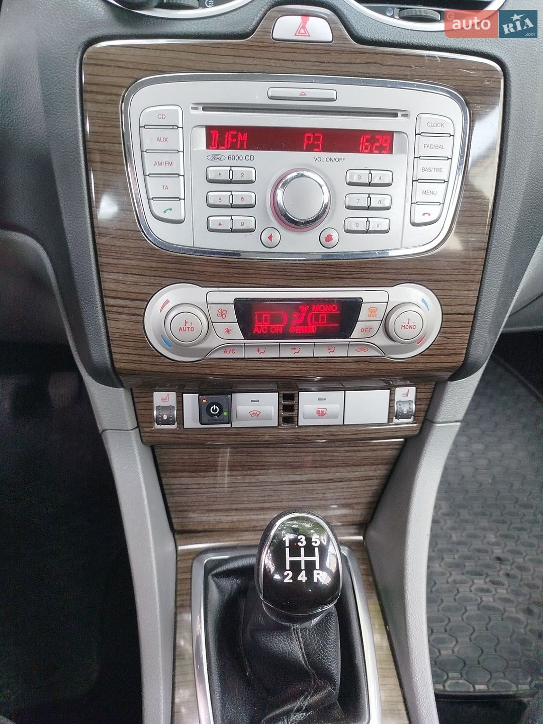 Ford Focus 2008 VIN WF0SXXGCDS8G40978 фото оголошення 32 з 61