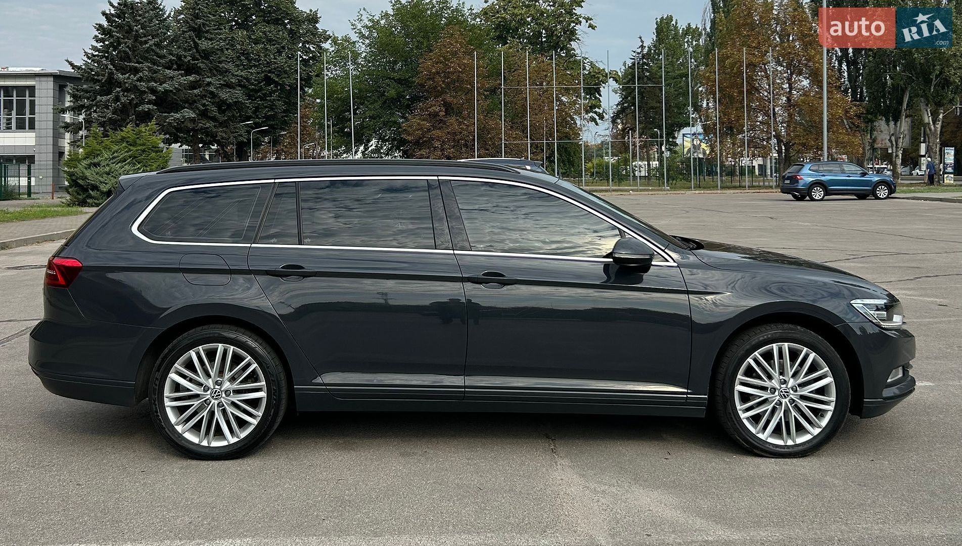 Volkswagen Passat 2017 VIN WVWZZZ3CZJP000826 фото оголошення 7 з 37