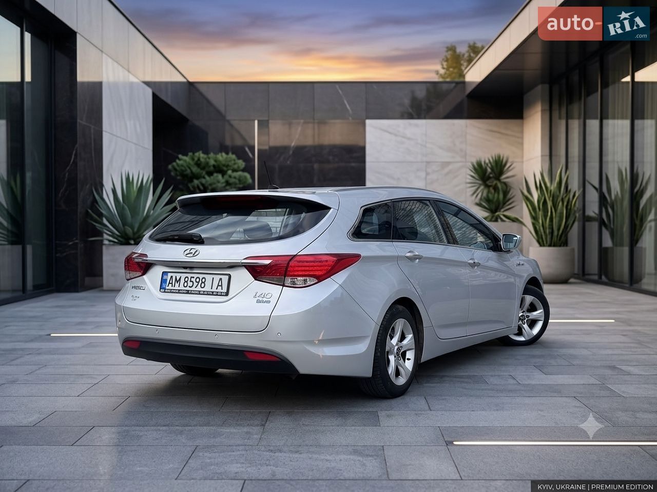 Hyundai i40 2012 VIN KMHLB81UADU055891 фото оголошення 4 з 24