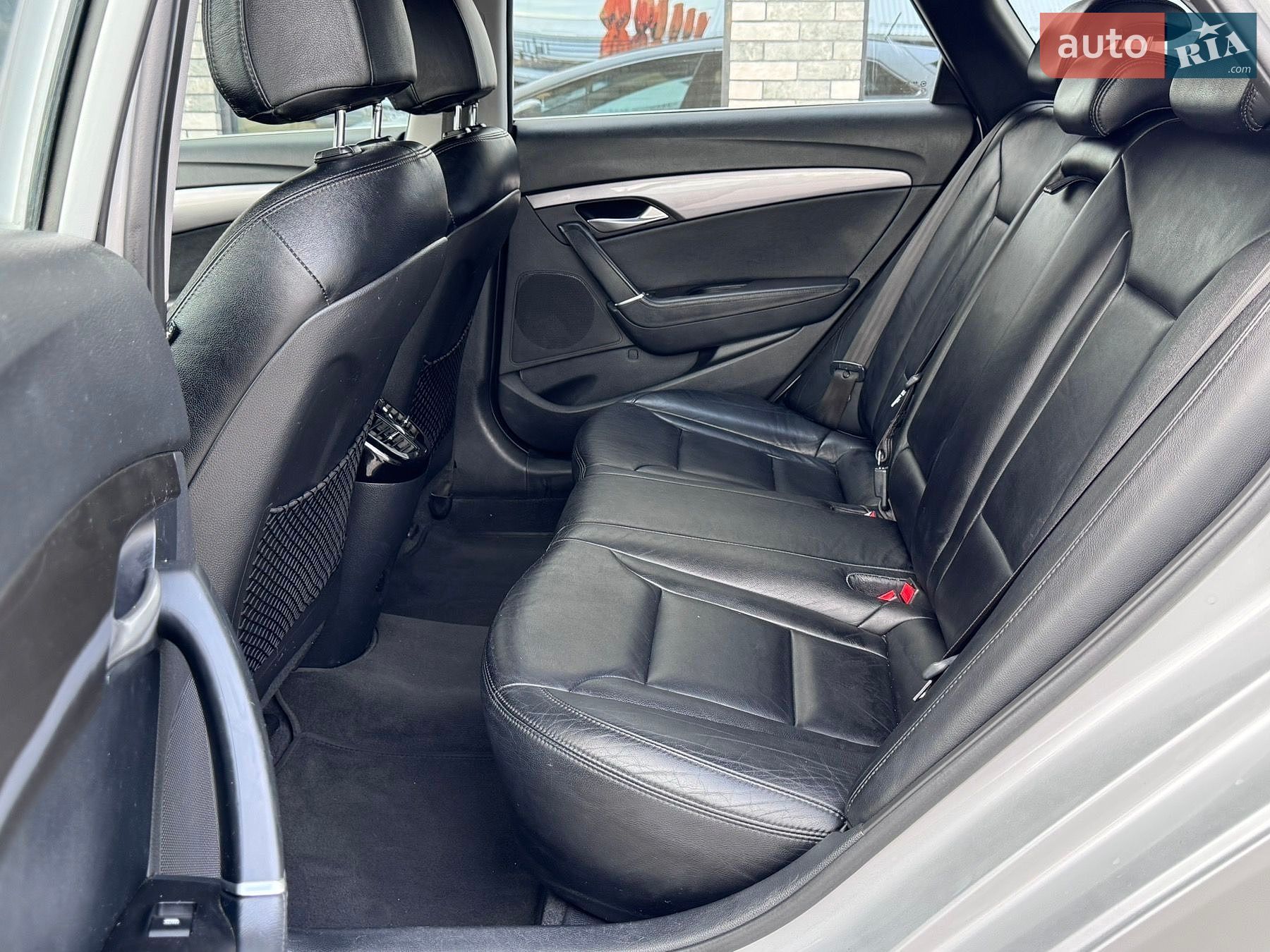 Hyundai i40 2012 VIN KMHLB81UADU055891 фото оголошення 2 з 20