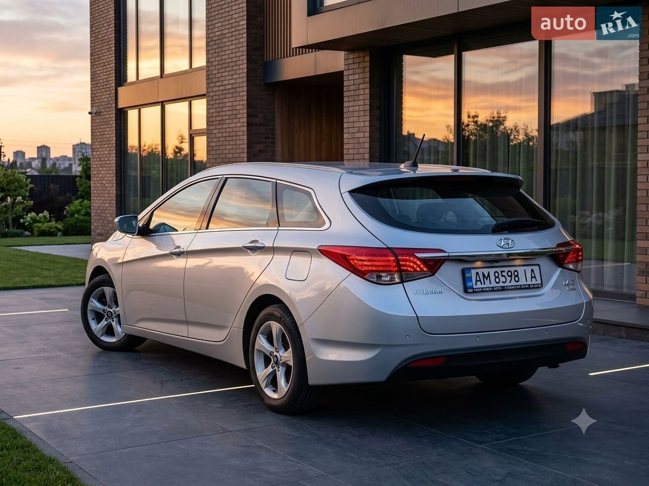 Hyundai i40 2012 VIN KMHLB81UADU055891 фото оголошення 3 з 24