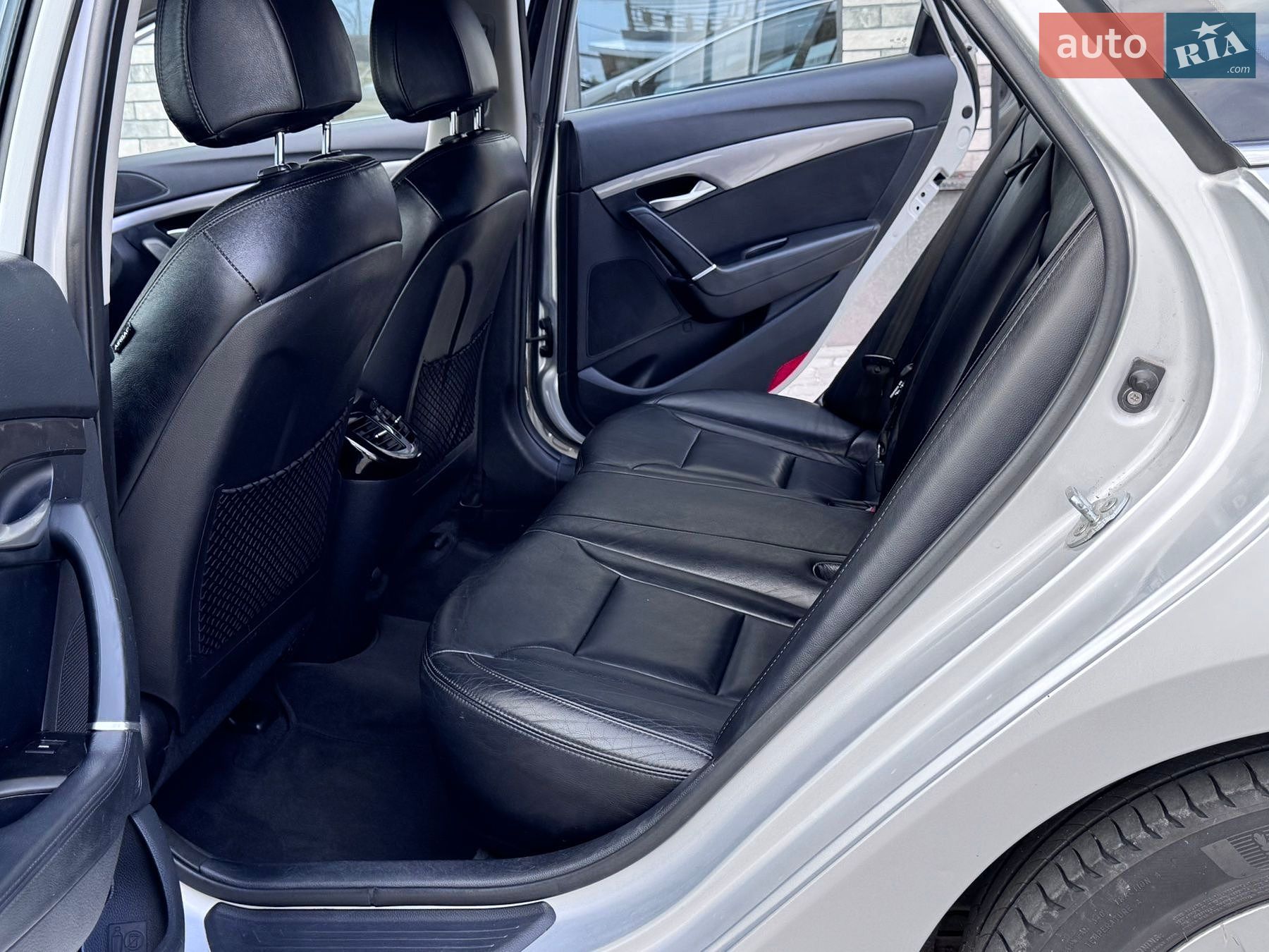Hyundai i40 2012 VIN KMHLB81UADU055891 фото оголошення 15 з 20