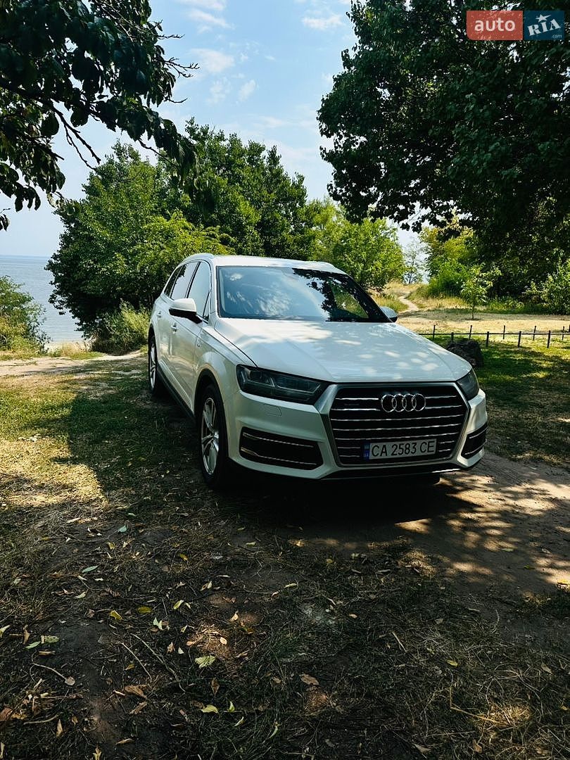Audi Q7 2018 VIN WAUZZZ4M6JD033350 фото оголошення 2 з 11