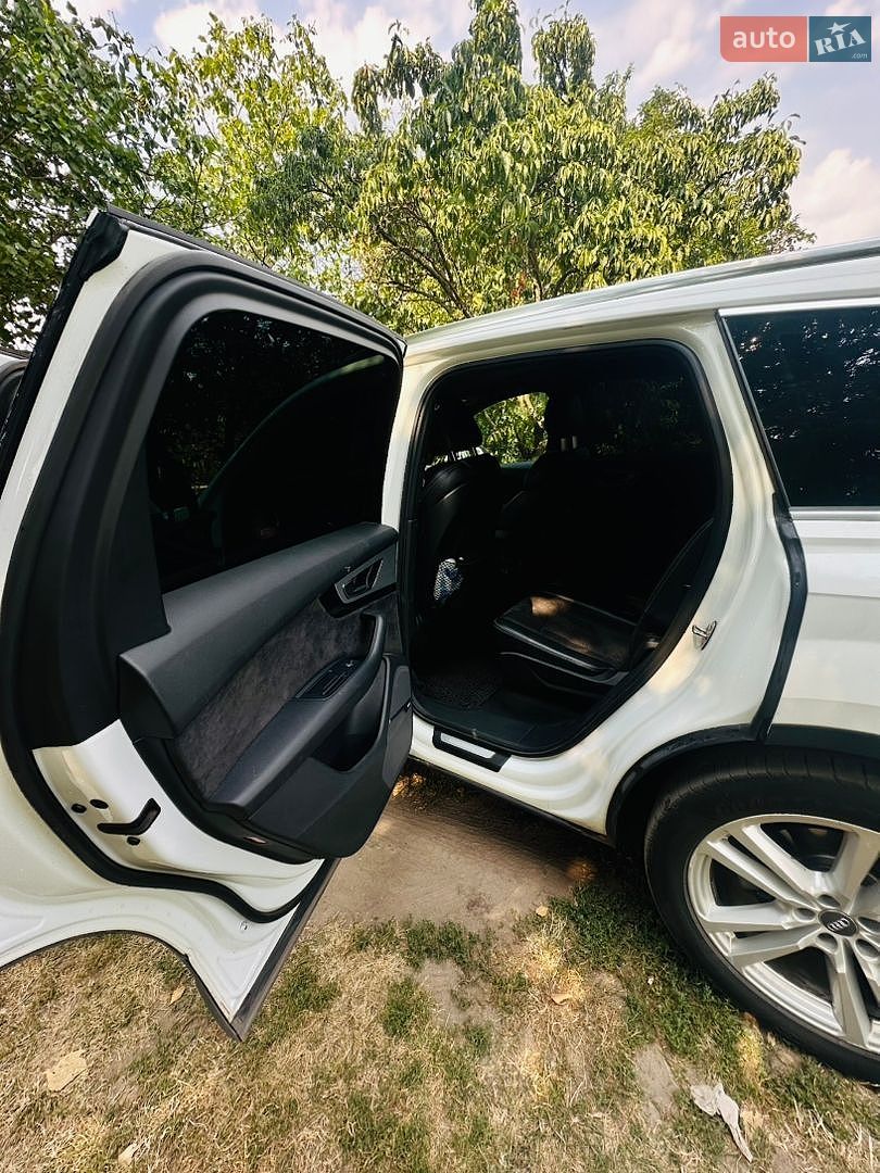 Audi Q7 2018 VIN WAUZZZ4M6JD033350 фото оголошення 10 з 11
