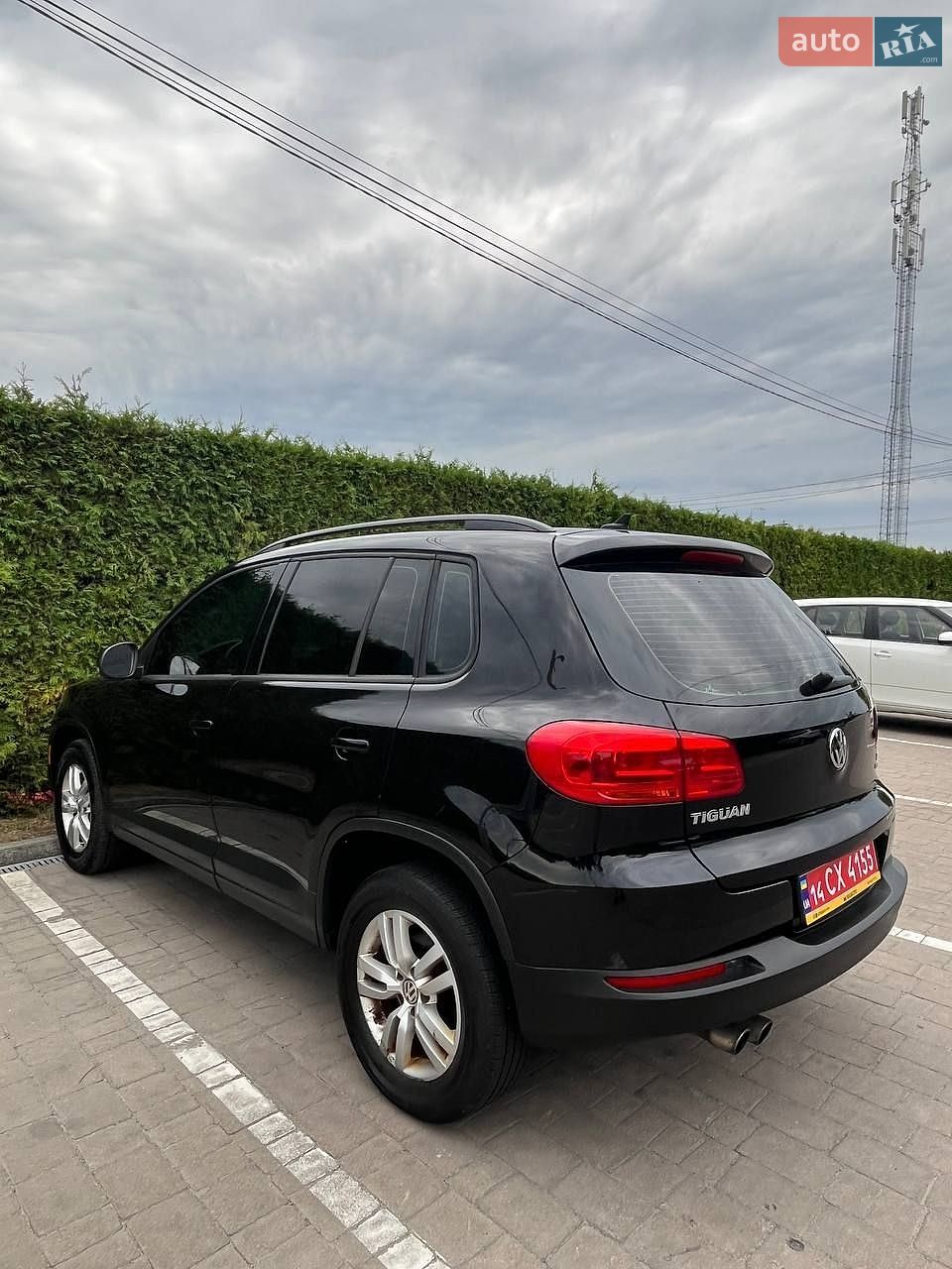 Volkswagen Tiguan 2017 VIN WVGBV7AX8HK013735 фото оголошення 10 з 30