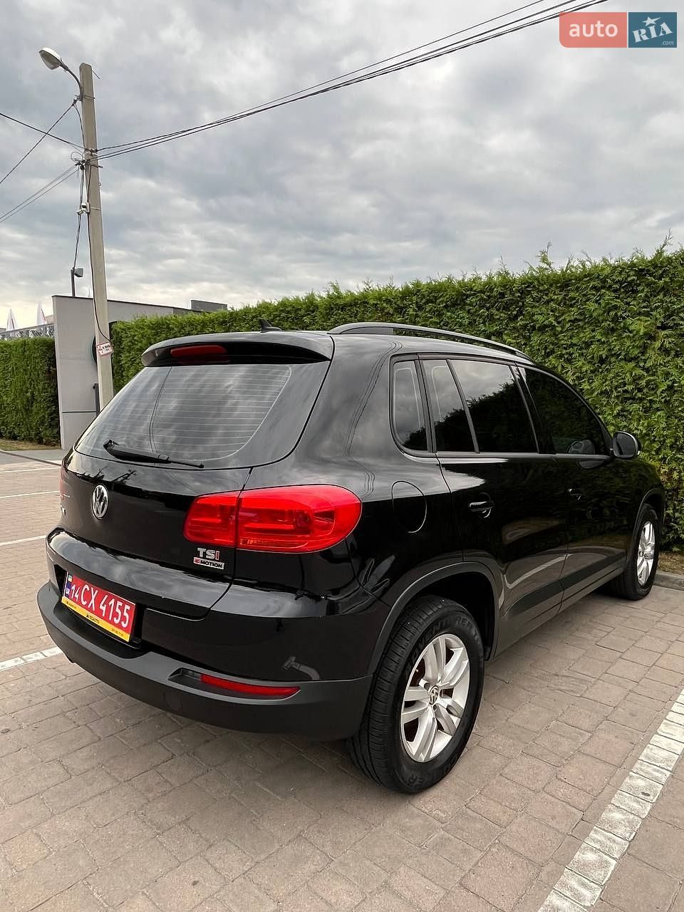 Volkswagen Tiguan 2017 VIN WVGBV7AX8HK013735 фото оголошення 12 з 30