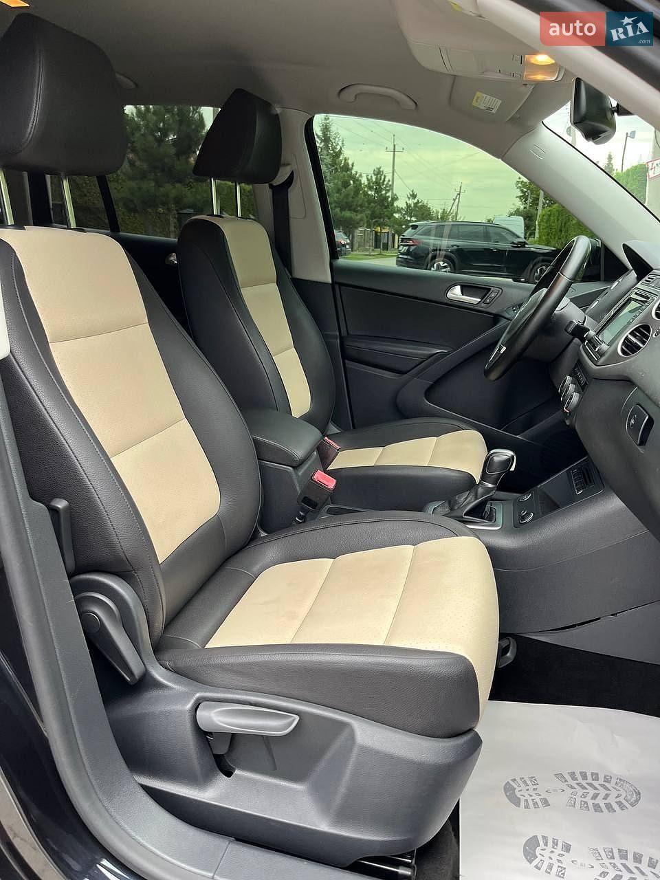 Volkswagen Tiguan 2017 VIN WVGBV7AX8HK013735 фото оголошення 18 з 30