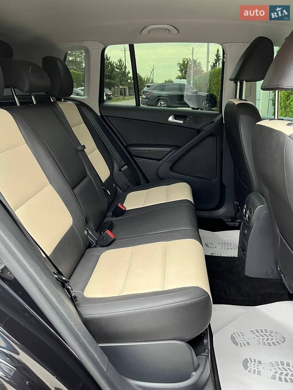Volkswagen Tiguan 2017 VIN WVGBV7AX8HK013735 фото оголошення 17 з 30