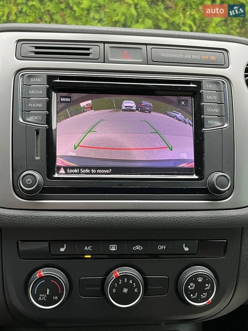 Volkswagen Tiguan 2017 VIN WVGBV7AX8HK013735 фото оголошення 29 з 30