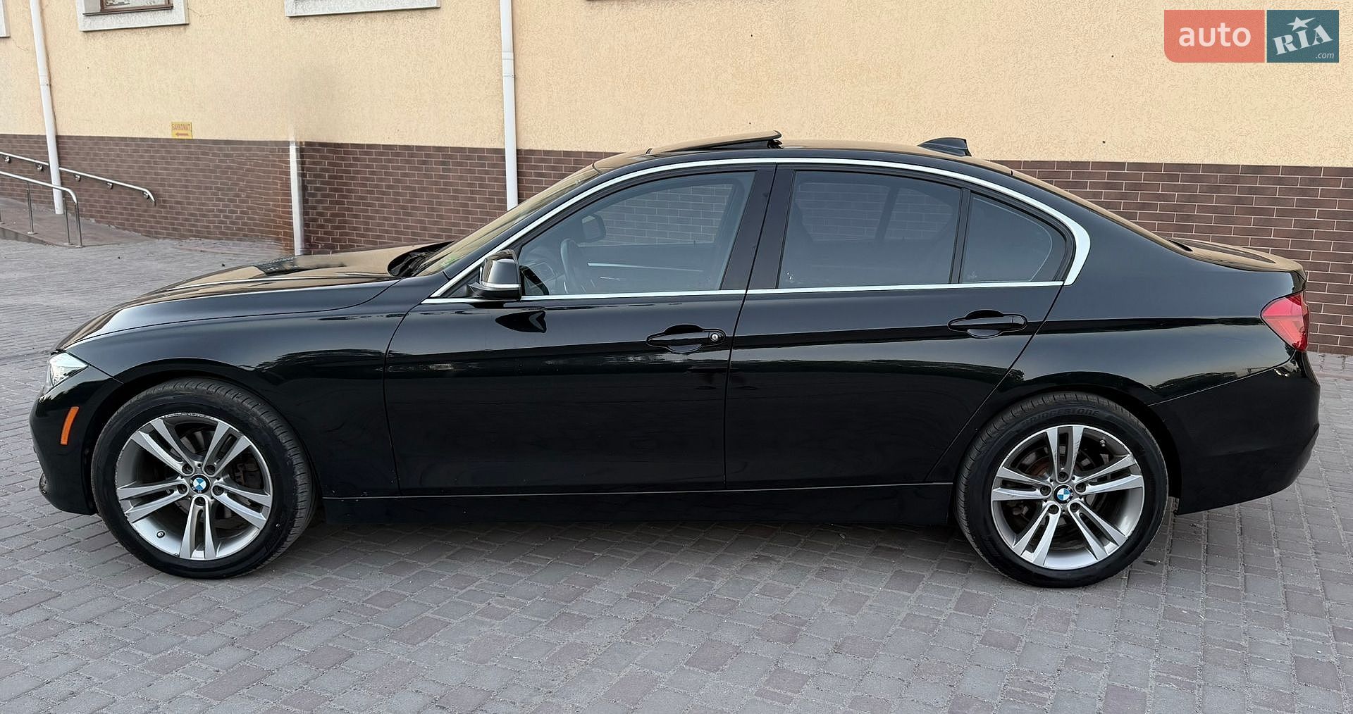BMW 3 Series 2016 VIN WBA8F1C55HK439352 фото оголошення 5 з 22