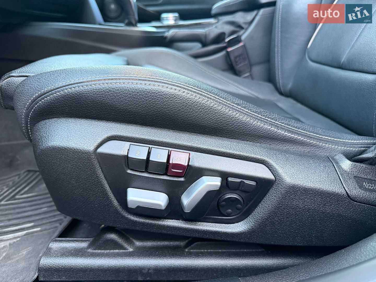 BMW 3 Series 2016 VIN WBA8F1C55HK439352 фото оголошення 18 з 22