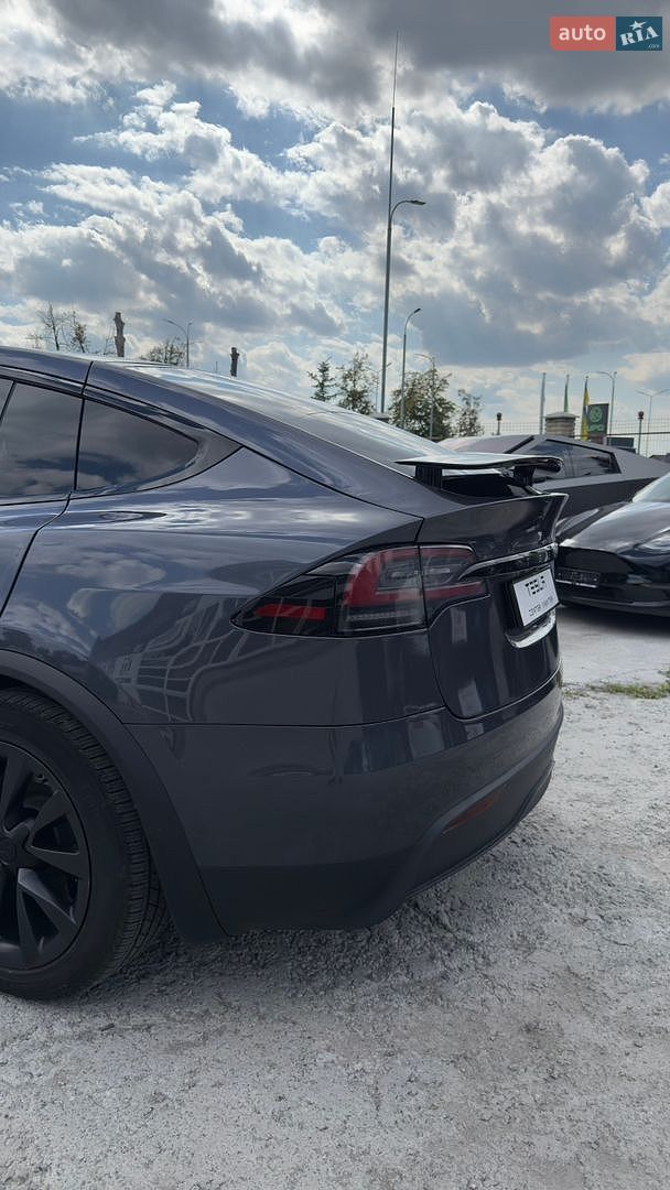 Tesla Model X 2023 VIN 7SAXCCE58PF391599 фото оголошення 17 з 40