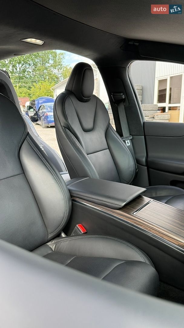 Tesla Model X 2023 VIN 7SAXCCE58PF391599 фото оголошення 31 з 40