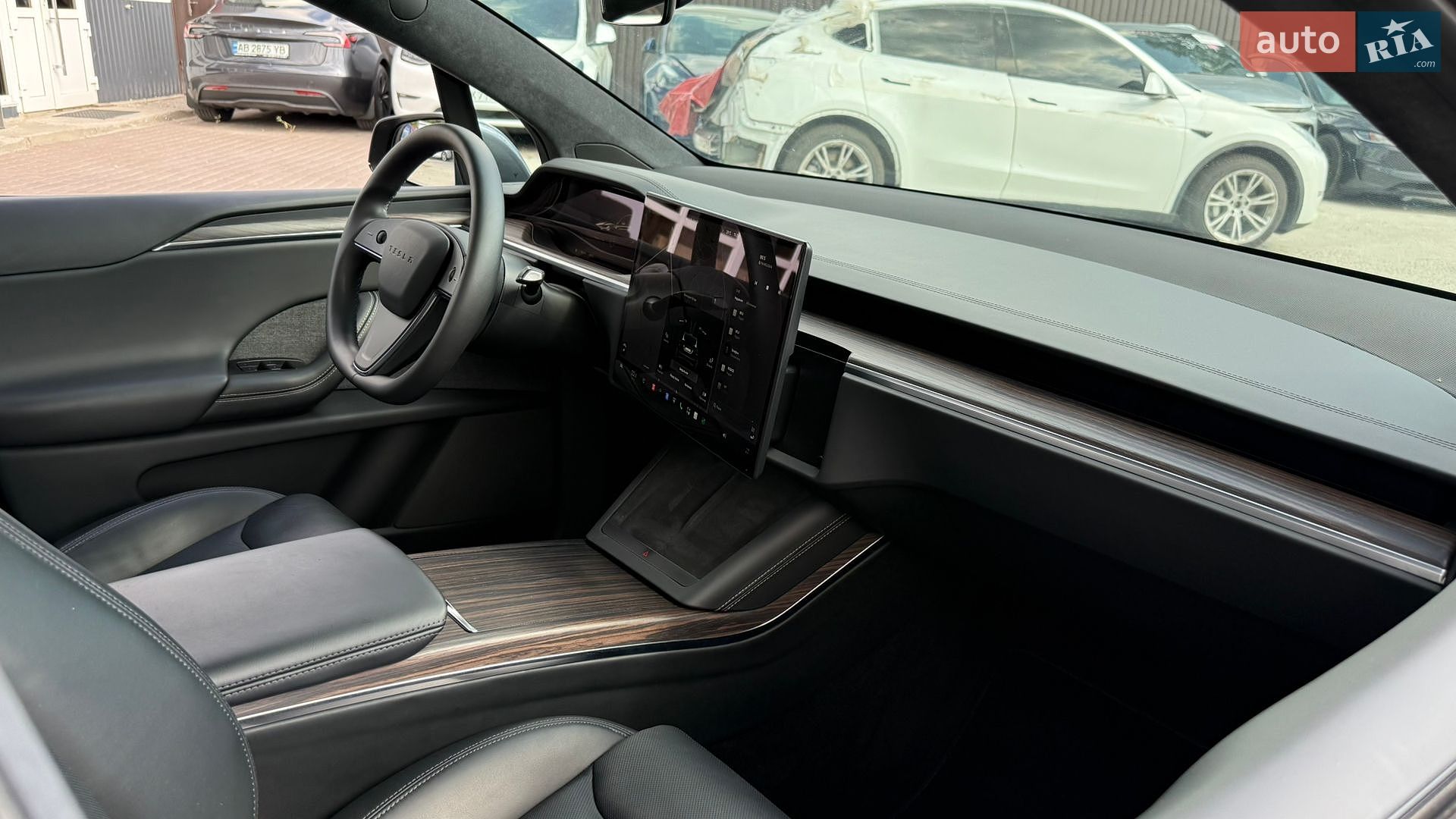Tesla Model X 2023 VIN 7SAXCCE58PF391599 фото оголошення 30 з 40