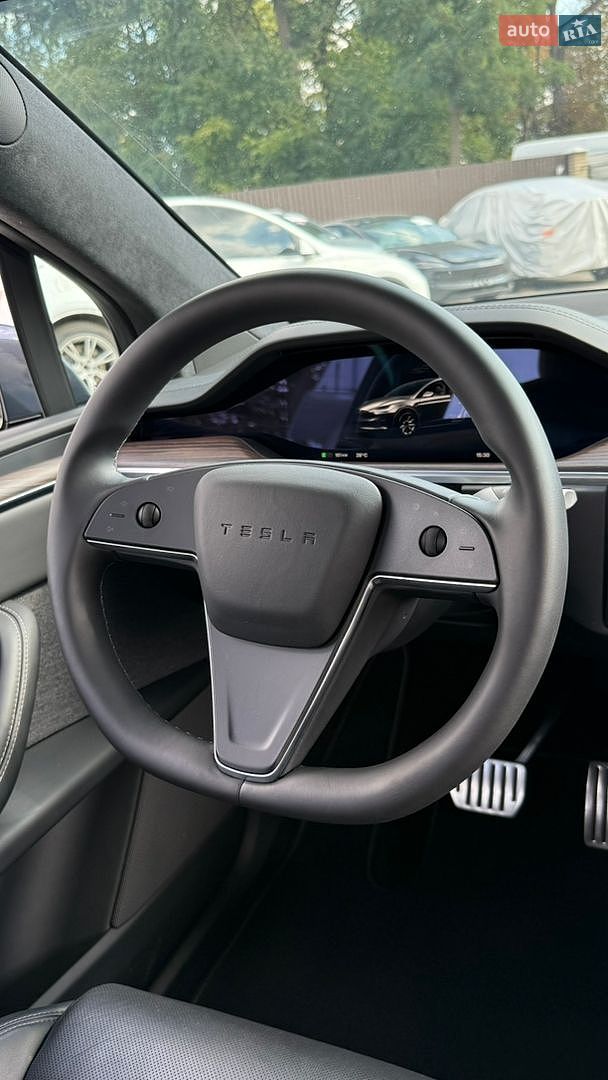 Tesla Model X 2023 VIN 7SAXCCE58PF391599 фото оголошення 33 з 40