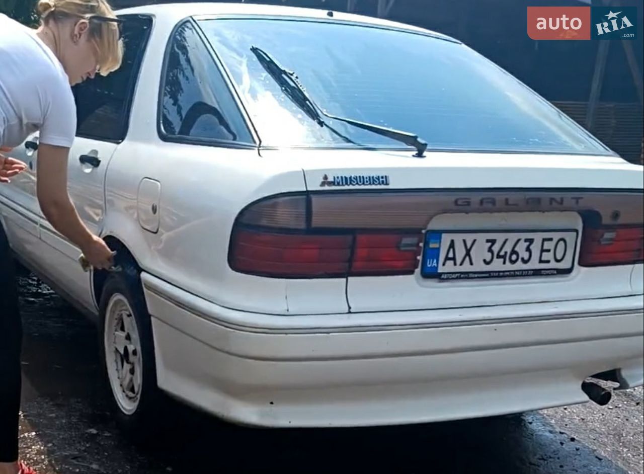 Mitsubishi Galant 1992 VIN JMBLNE32ANZ500912 фото оголошення 2 з 12