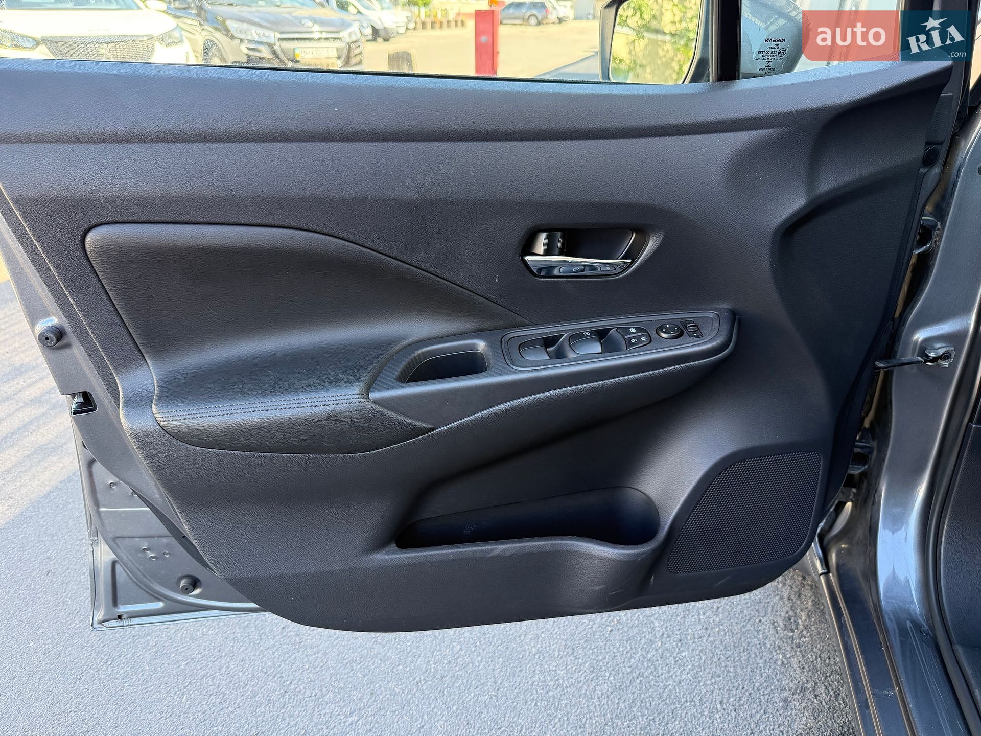 Nissan Versa 2020 VIN 3N1CN8EV4LL878719 фото оголошення 9 з 39