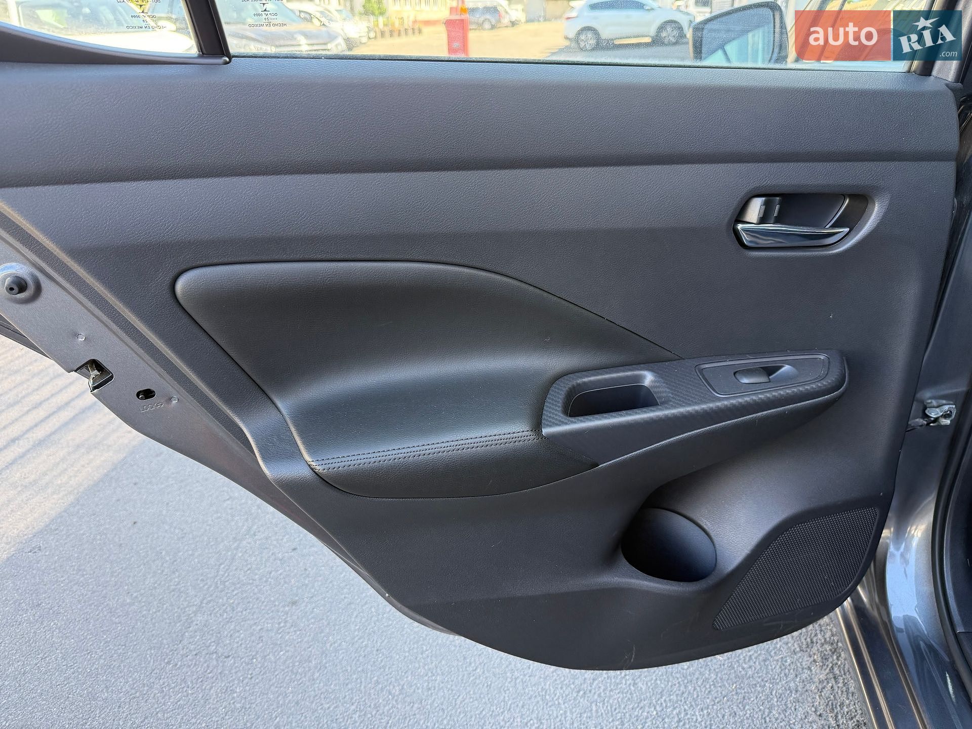 Nissan Versa 2020 VIN 3N1CN8EV4LL878719 фото оголошення 15 з 39
