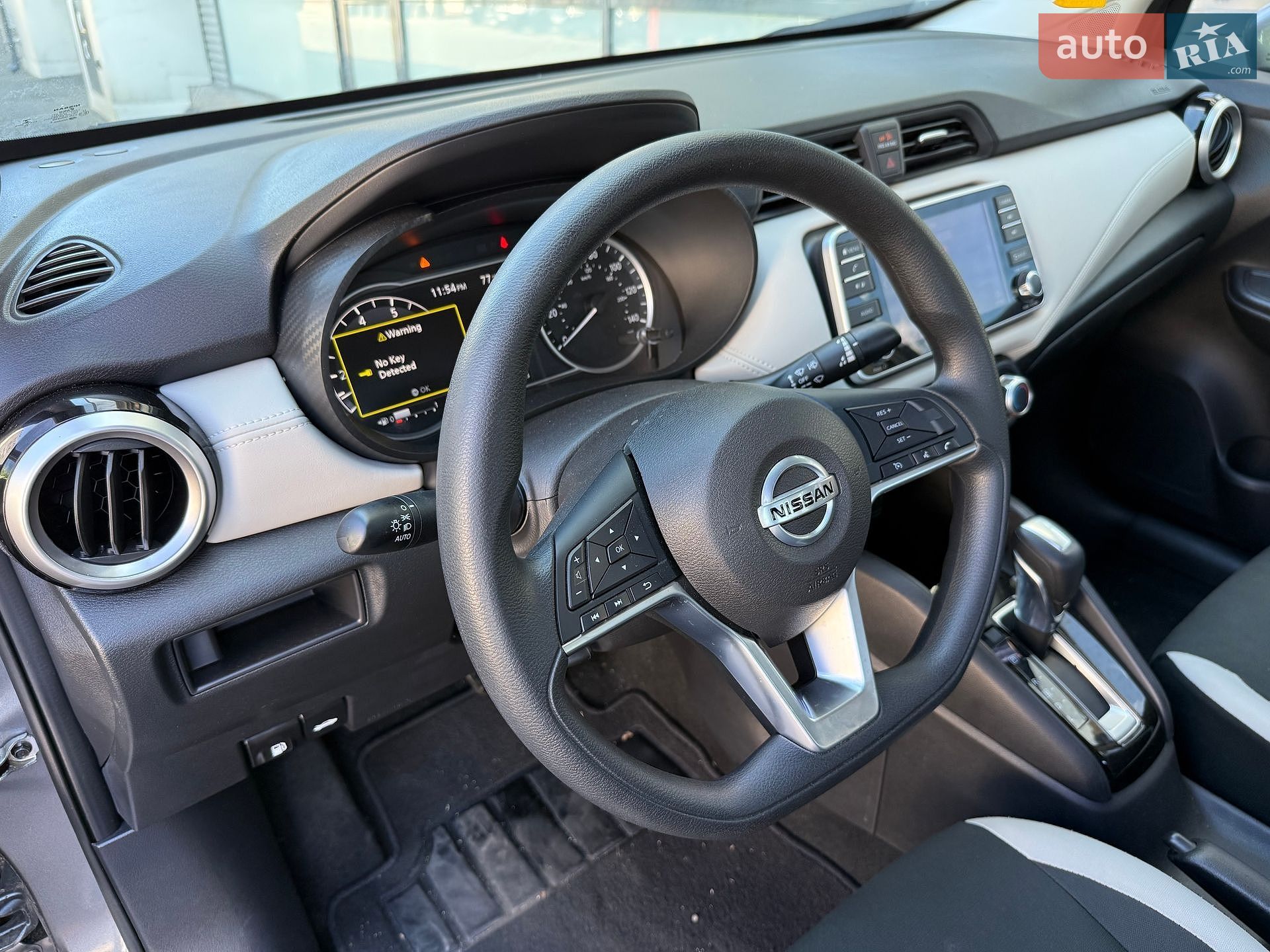 Nissan Versa 2020 VIN 3N1CN8EV4LL878719 фото оголошення 14 з 39