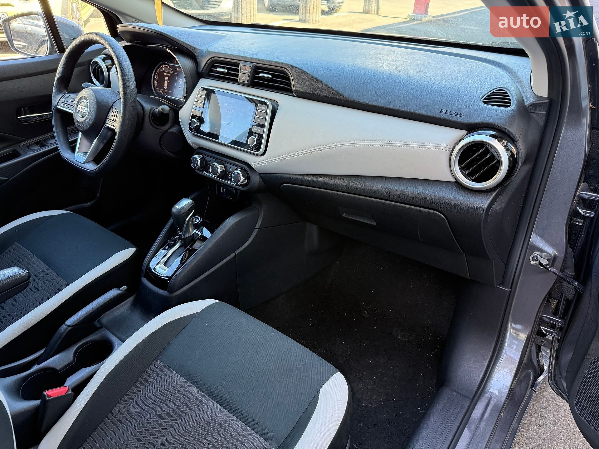 Nissan Versa 2020 VIN 3N1CN8EV4LL878719 фото оголошення 21 з 39