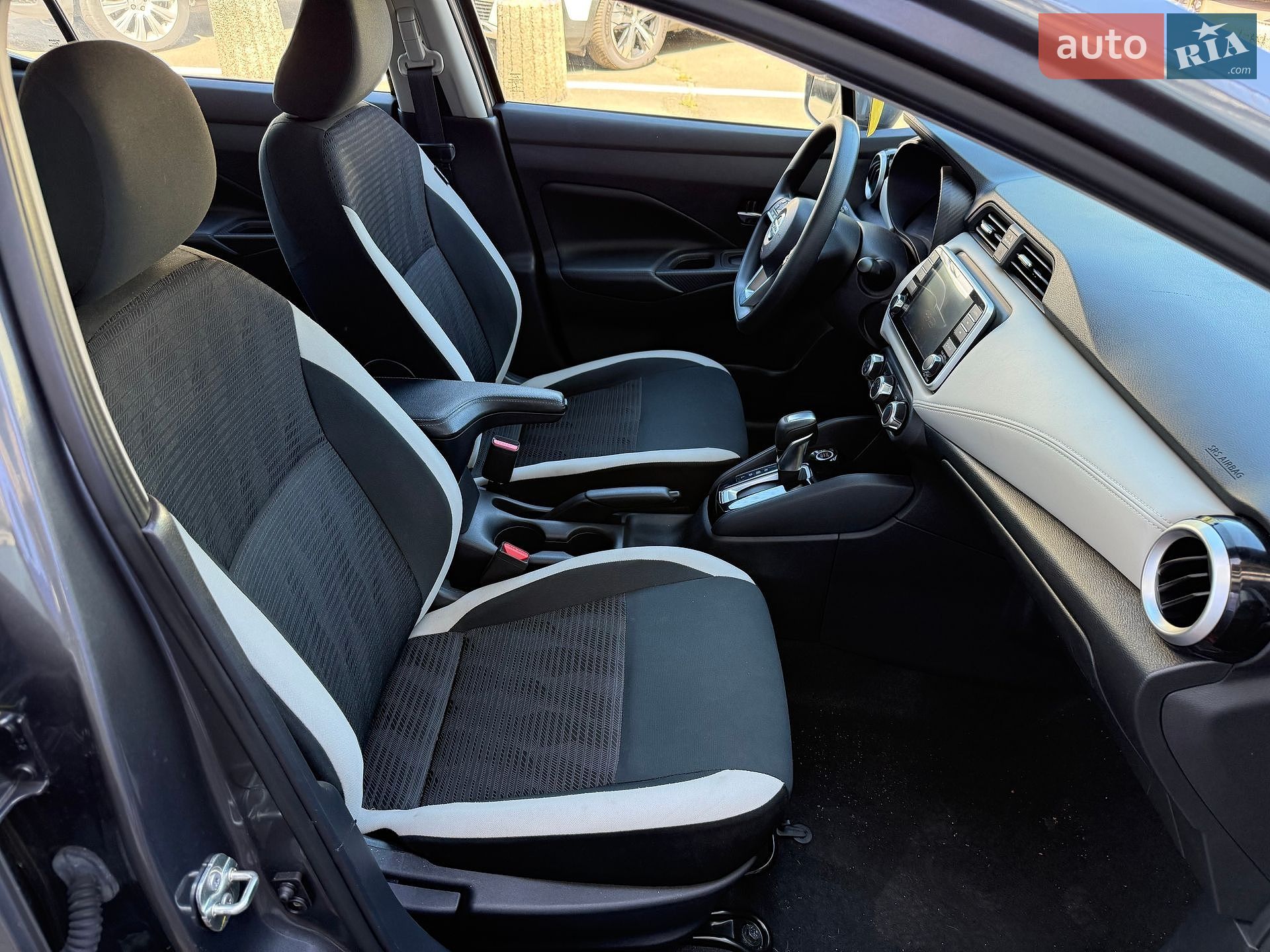 Nissan Versa 2020 VIN 3N1CN8EV4LL878719 фото оголошення 22 з 39