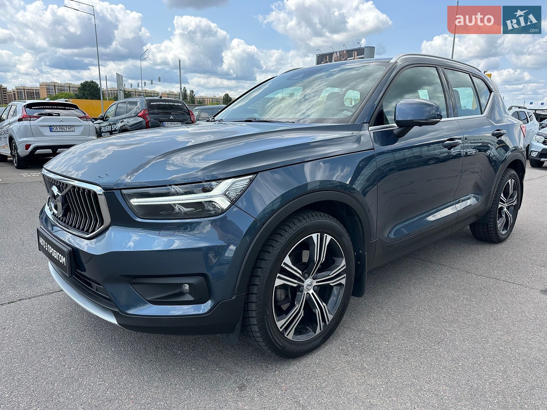 Volvo XC40 2019 VIN YV1XZ72BCK2147218 фото оголошення 4 з 33