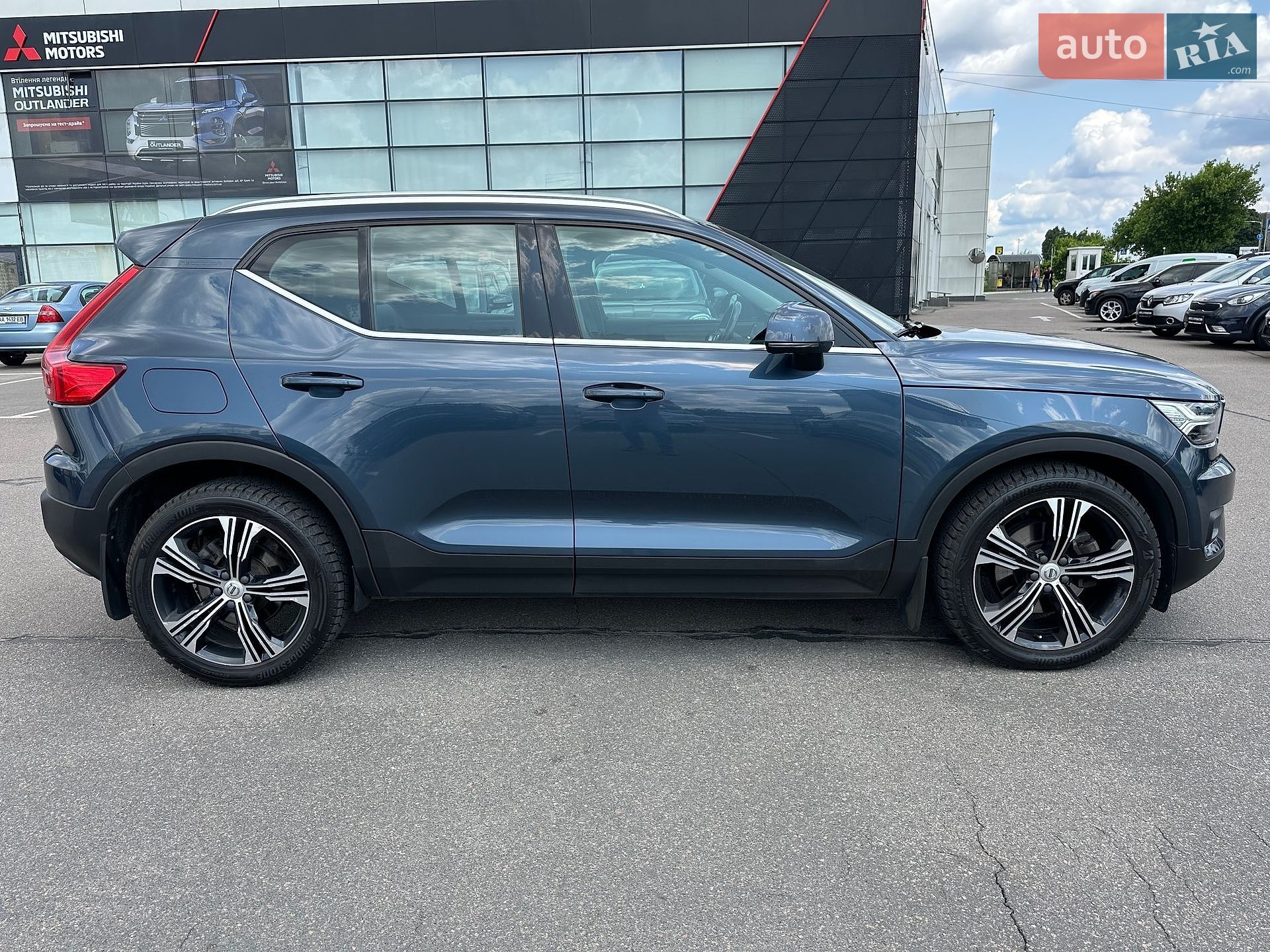 Volvo XC40 2019 VIN YV1XZ72BCK2147218 фото оголошення 9 з 33