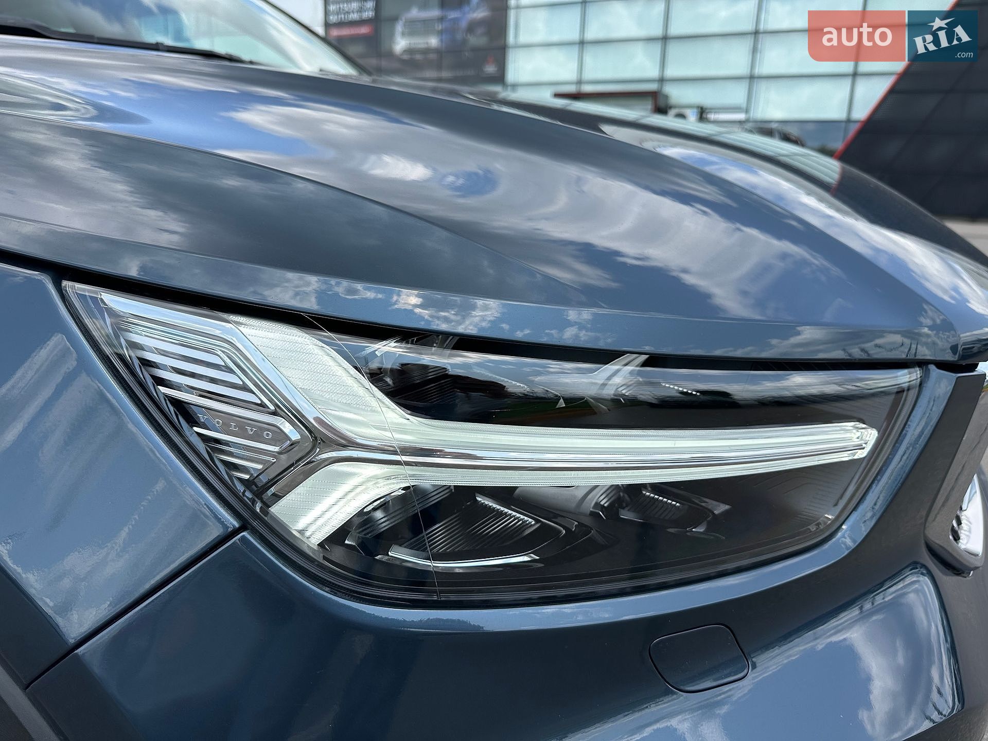 Volvo XC40 2019 VIN YV1XZ72BCK2147218 фото оголошення 13 з 33