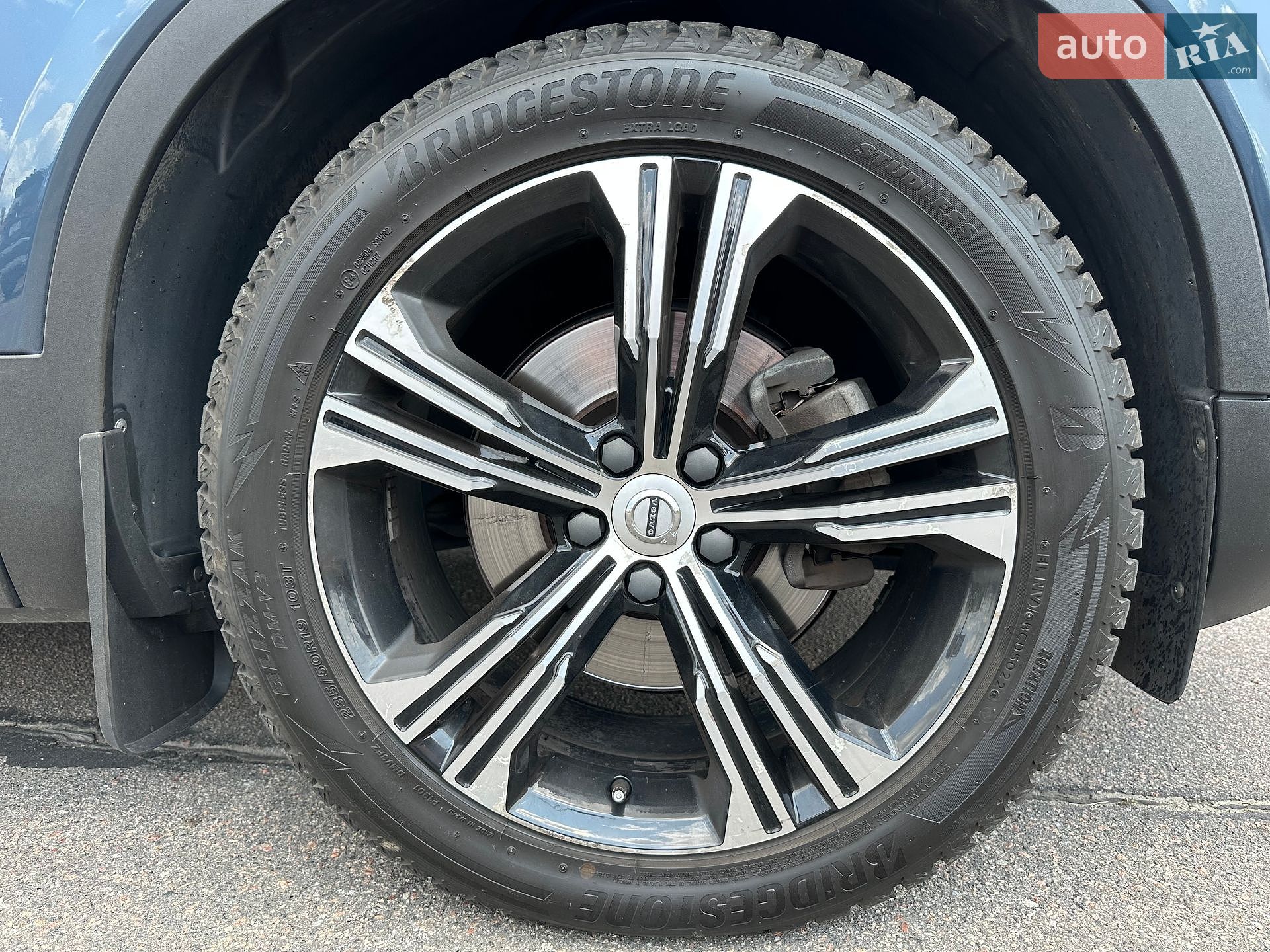 Volvo XC40 2019 VIN YV1XZ72BCK2147218 фото оголошення 14 з 33