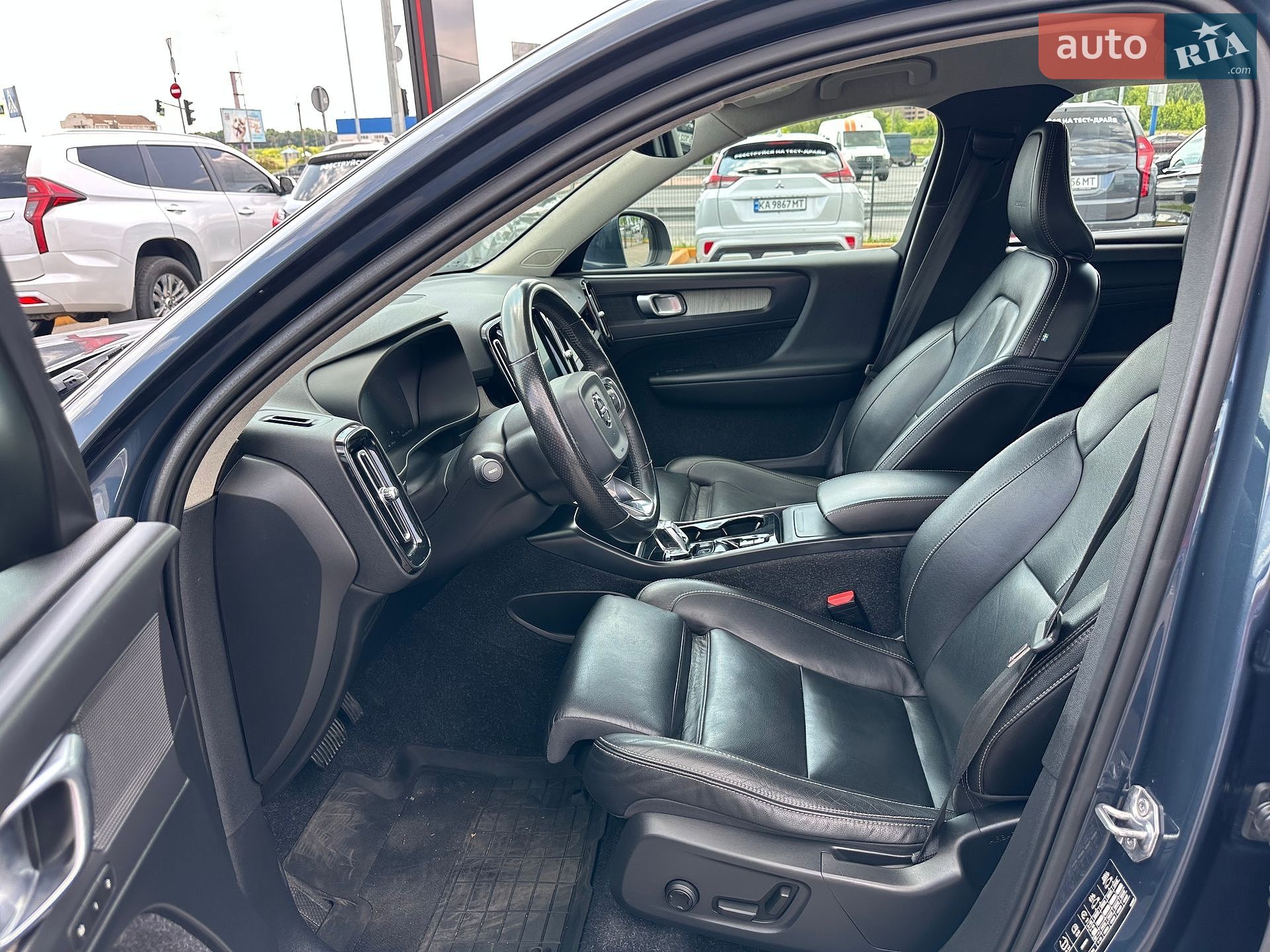 Volvo XC40 2019 VIN YV1XZ72BCK2147218 фото оголошення 19 з 33