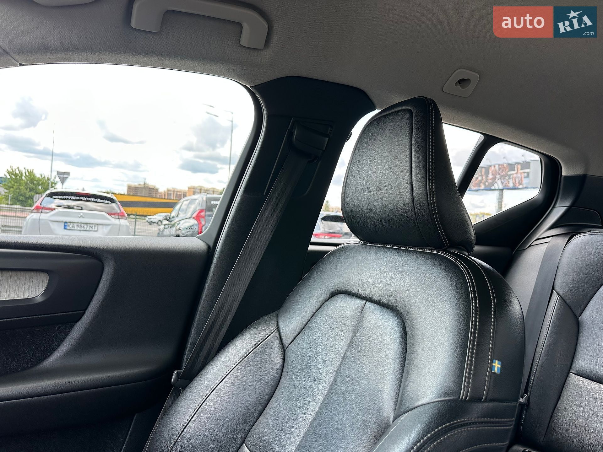 Volvo XC40 2019 VIN YV1XZ72BCK2147218 фото оголошення 24 з 33